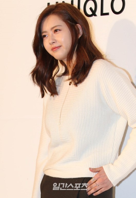 ３０日、ソウル江南区新寺洞ホリムアートセンターで行われたＵＮＩＱＬＯ　ａｎｄ　ＬＥＭＡＩＲＥ（ユニクロ　アンド　ルメール）」商品発表会に登場した女優のＡｒａ。
