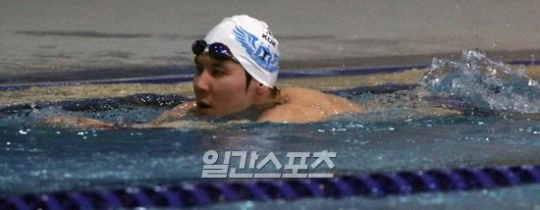 朴泰桓（パク・テファン、２６）