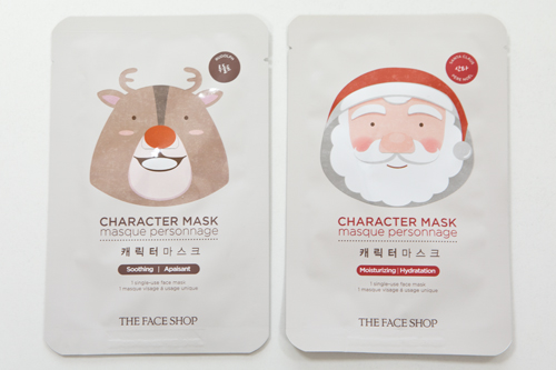 動物やキャラクターのイラストが描かれたシートマスクが人気だった２０１５年。「ＴＨＥ　ＦＡＣＥ　ＳＨＯＰ」からは、サンタクロースやトナカイの「マスクシート・ホリデイ」（２，５００ウォン）が登場しました。顔に貼りつけると、仮装大会のような雰囲気を楽しめます。