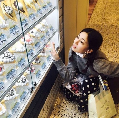 女優ペク ジニ 日本旅行中の近況公開 ツインテール少女 Joongang Ilbo 中央日報