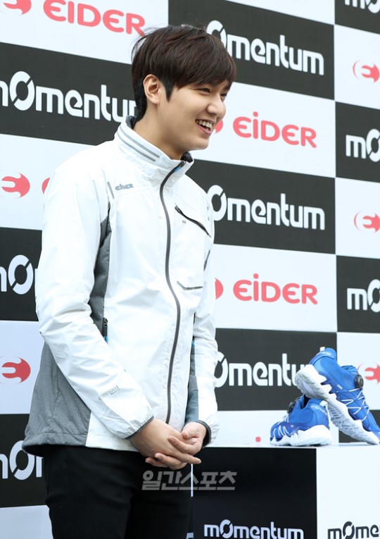 セール中…イ・ミンホ直筆サイン入り超大型写真…Lee Min-ho…花より男子