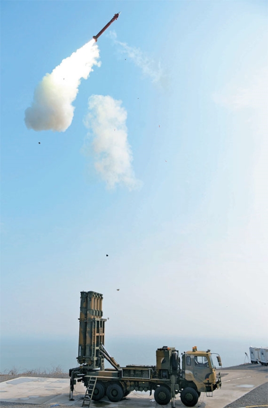 中距離地対空ミサイル（Ｍ－ＳＭＡ）（写真＝防衛事業庁）