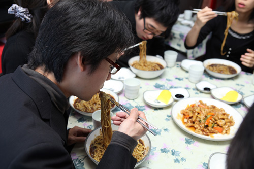 ｎｏｗ ソウル 今日は何の日 シングルのための絶品ジャージャー麺 Joongang Ilbo 中央日報