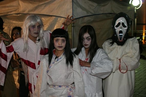 昨年、大邱国際ホラー演劇祭でお化けに扮装した出演者たち。（写真＝大邱ホラー公演芸術祭組織委員会）