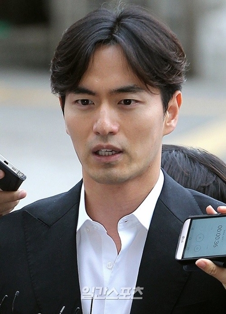 韓国警察 俳優イ ジヌクさんを告訴した女性に虚偽告訴の疑い Joongang Ilbo 中央日報