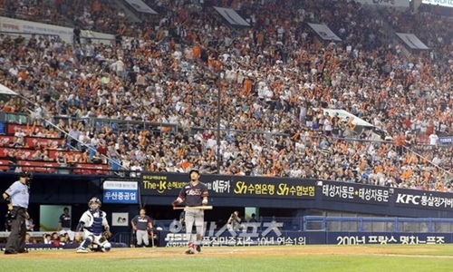 韓国プロ野球ＫＢＯリーグが韓国プロスポーツ初の観客８００万人時代を迎えようとしている。