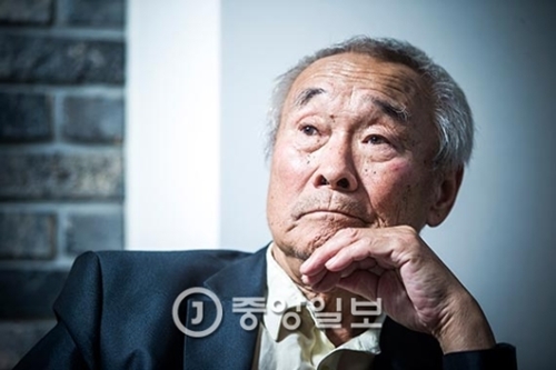 ヴィクトル・ツォイの父親ロベルト・ツォイさん。「韓露ヴィクトル・ツォイ記念事業会」の発足に合わせて訪韓した。