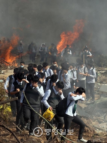 写真 地震に備えた避難訓練実施 韓国各地で Joongang Ilbo 中央日報