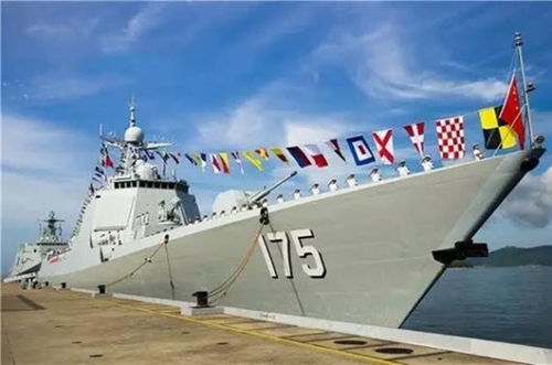 今年７月に就役した０５２Ｄ型ミサイル駆逐艦「銀川艦」