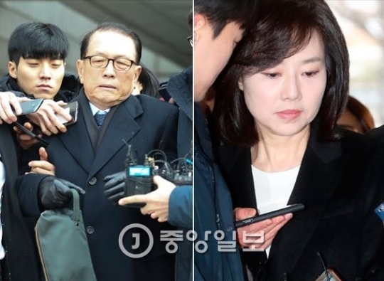 金淇春大統領秘書室長（左）と趙允旋前文化体育観光部長官。