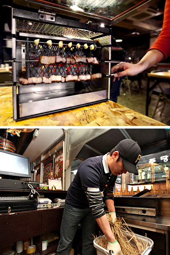 ユニークな焼き方で他店との差別化を図るサムギョプサル店も。「チョルトゥンノム　第２工場」では、串刺しにしてオーブンで焼くＢＢＱスタイルのサムギョプサルが話題。「トネヌ　鍾路（チョンノ）店」では、炭火で焼いたあとにワラであぶり焼きにした「ワラ焼きサムギョプサル」が人気です。