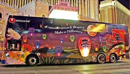 米ラスベガスの農心バス広告。