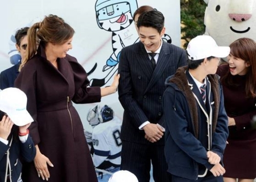 ｓｈｉｎｅｅミンホ 万国共通のルックス 米大統領夫人も笑顔にさせた Joongang Ilbo 中央日報