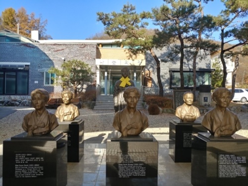 旧日本軍慰安婦被害者女性たちの共同生活支援施設である京畿道広州のナヌムの家。