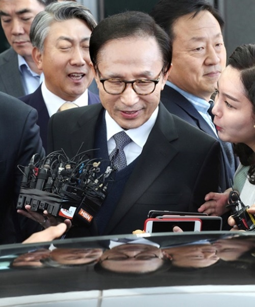 写真 韓国に帰国した李明博元大統領 Joongang Ilbo 中央日報