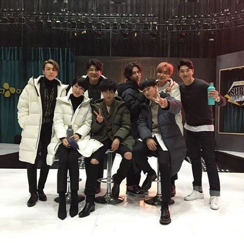 ＳＵＰＥＲ　ＪＵＮＩＯＲ