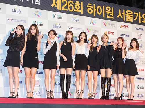 ９人組の大人気ガールズグループＴＷＩＣＥ（トゥワイス）は、デビュー２年目の今年６月に日本デビューも果たしました。年末のＮＨＫ紅白歌合戦にもＫ－ＰＯＰアーティストとして６年ぶりの出場が決定！韓国だけでなく日本での活動の幅も広げています。