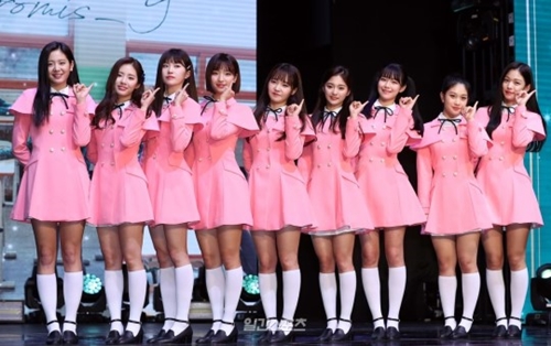 新人ガールズグループのｆｒｏｍｉｓ＿９