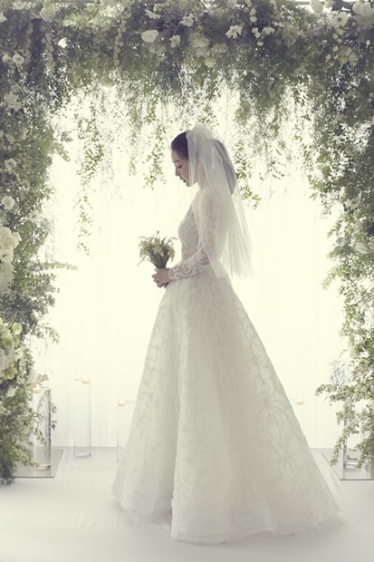 チェ・ジウの結婚本式の写真