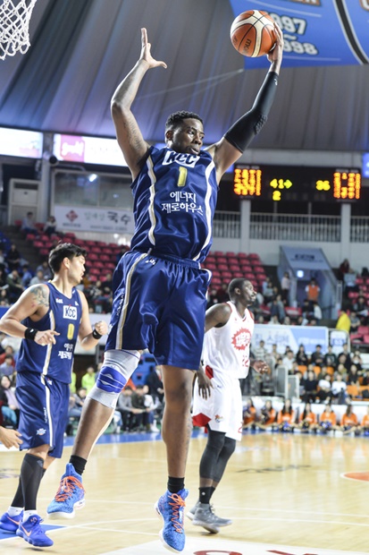 バスケット 韓国の身長２メートル制限 外国で 笑わせる Joongang Ilbo 中央日報