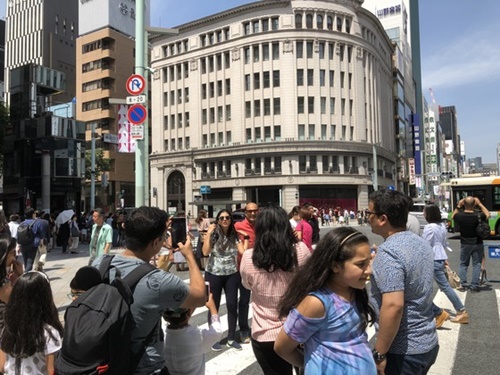 東京２０代の１０ が外国人 彼らがいなければ日本経済はストップ Joongang Ilbo 中央日報