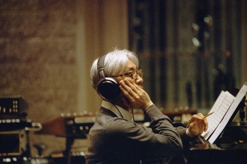 坂本龍一