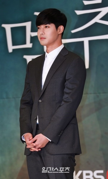 俳優キム ヒョンジュン ご迷惑 ご心配をかけた 人間らしい姿で報いたい Joongang Ilbo 中央日報