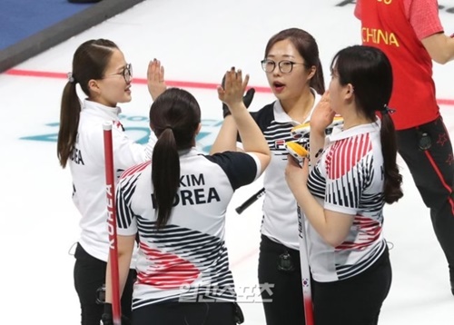 韓国女子カーリングチーム
