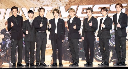 アイドルグループＥＸＯ（写真＝日刊スポーツ）