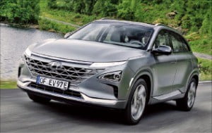 現代自動車の次世代燃料電池自動車（ＦＣＶ）「ＮＥＸＯ（ネクソ）」