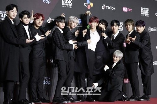 ｗａｎｎａ ｏｎｅ 再契約なく解散 １年６カ月の活動 いよいよ最終段階へ Joongang Ilbo 中央日報