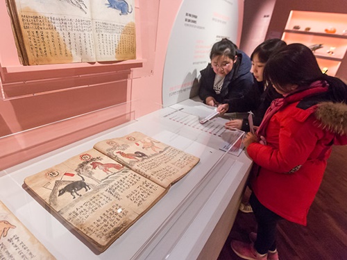 また、今年は十二支と十干の組み合わせでは「己亥年（キヘニョン）」で、「黄金の豚」年と呼ばれています。