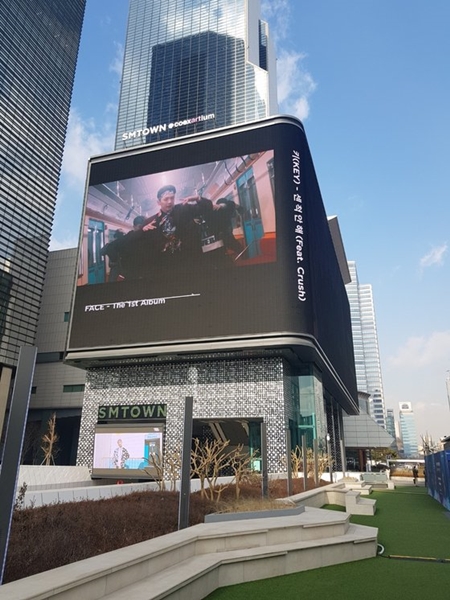 韓流の名所に浮上した韓国版タイムズスクエア 外国人観光客 広告見に来た Joongang Ilbo 中央日報