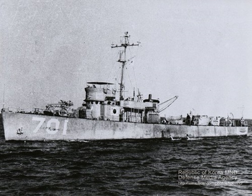 開戦初期に大韓海峡海戦を勝利に導いた韓国初の戦闘艦「白頭山（ペクドゥサン）」（ＰＣ－７０１）。第２次仁川上陸作戦でも大活躍した。（写真＝海軍）