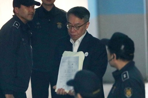 「司法壟断」で起訴された林鍾憲（イム・ジョンホン）元法院行政処次長が３月１９日、ソウル中央地裁で行われた２回目の公判に出席している。