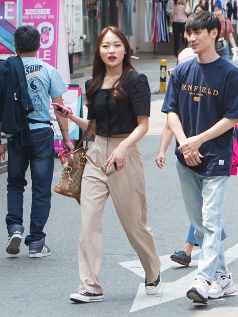 ｎｏｗ ソウル 今夏の韓国ファッション 注目カラーはコレ Joongang Ilbo 中央日報