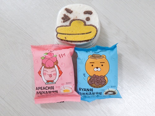 カカオフレンズキャラクターが描かれた餅菓子が５月に発売。ソウル市内をはじめ韓国全国の「ｂｉｚｅｕｎ」で楽しめます。