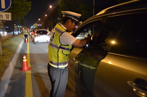 １カ月前から実施された飲酒運転取り締まりおよび処罰の強化を受け、ソウル市の飲酒運転事故が大幅に減少したことが分かった。