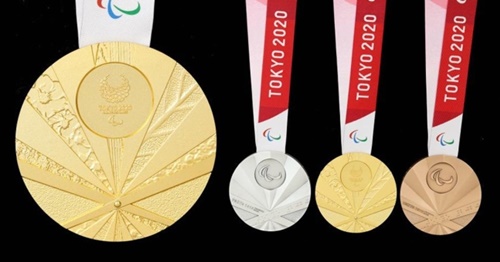 ２０２０東京パラリンピックのメダルが公開された。［写真　２０２０東京パラリンピック公式ホームページ］
