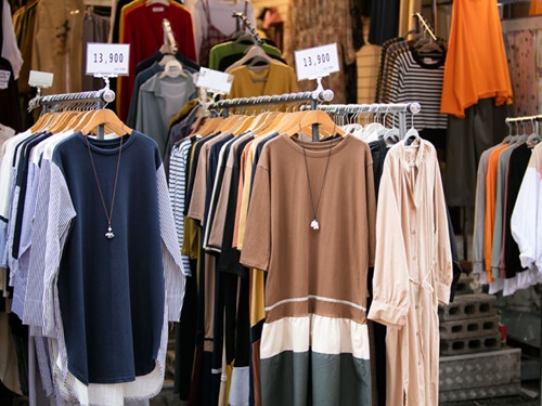 ｎｏｗ ソウル 梨大と弘大でお買い物 可愛い韓国ファッションをｇｅｔ Joongang Ilbo 中央日報