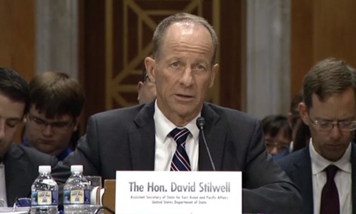 スティルウェル米国務次官補が１８日、上院外交委で「米国は韓日問題解決のために積極的に関与している」と述べた。　［上院外交委］