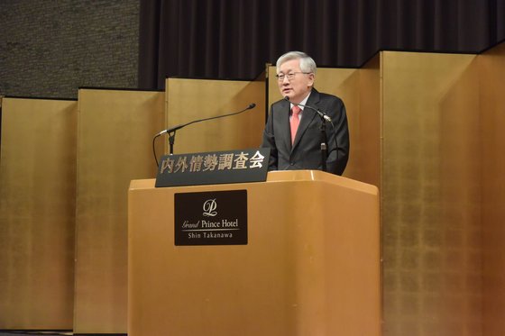 南官杓駐日大使が２７日、東京都内のホテルで時事通信傘下の「内外情勢調査会」が主催した行事で講演している。ユン・ソリョン特派員