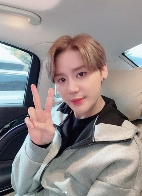 歌手キム・ジュンス