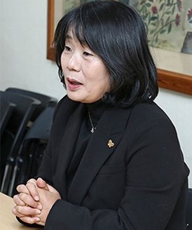 共に民主党の尹美香（ユン・ミヒャン）議員