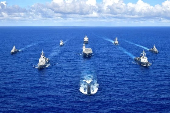 韓国海軍、米国海軍、日本海上自衛隊、オーストラリア海軍の艦艇と潜水艦が１２日（現地時間）から２日間「パシフィックバンガード」訓練をすると、米第７艦隊が１１日発表した。［写真　米第７艦隊］