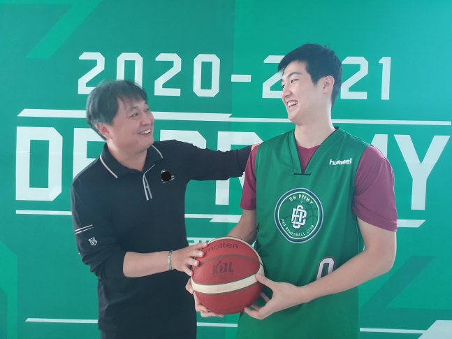 バスケット 韓国プロ１号日本人選手 トップレベルのガードに成長する可能性 Joongang Ilbo 中央日報