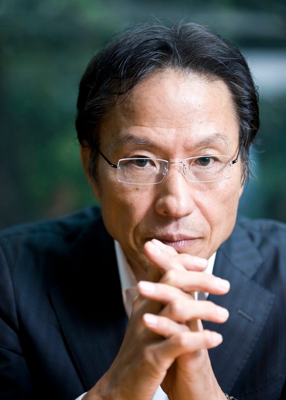 韓国国籍保有者として初めて東京大学教授になった姜尚中（カン・サンジュン）氏。中央フォト