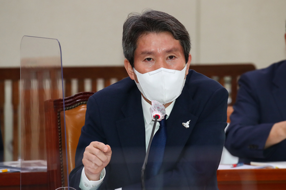 李仁栄（イ・インヨン）統一部長官