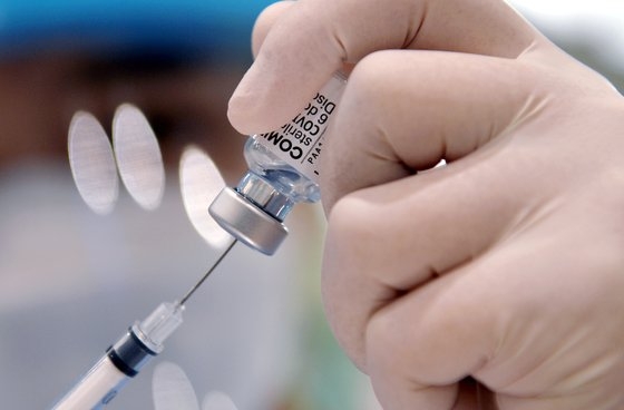 韓国 ブースター接種きょうから開始 医療陣４万５０００人にファイザー製ワクチン Joongang Ilbo 中央日報