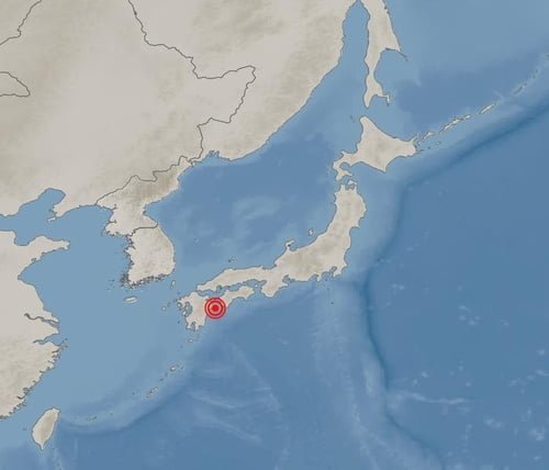 ２２日午前１時８分ごろ、大分県南東側の海域でマグニチュード６．６の地震が発生した。　［気象庁］